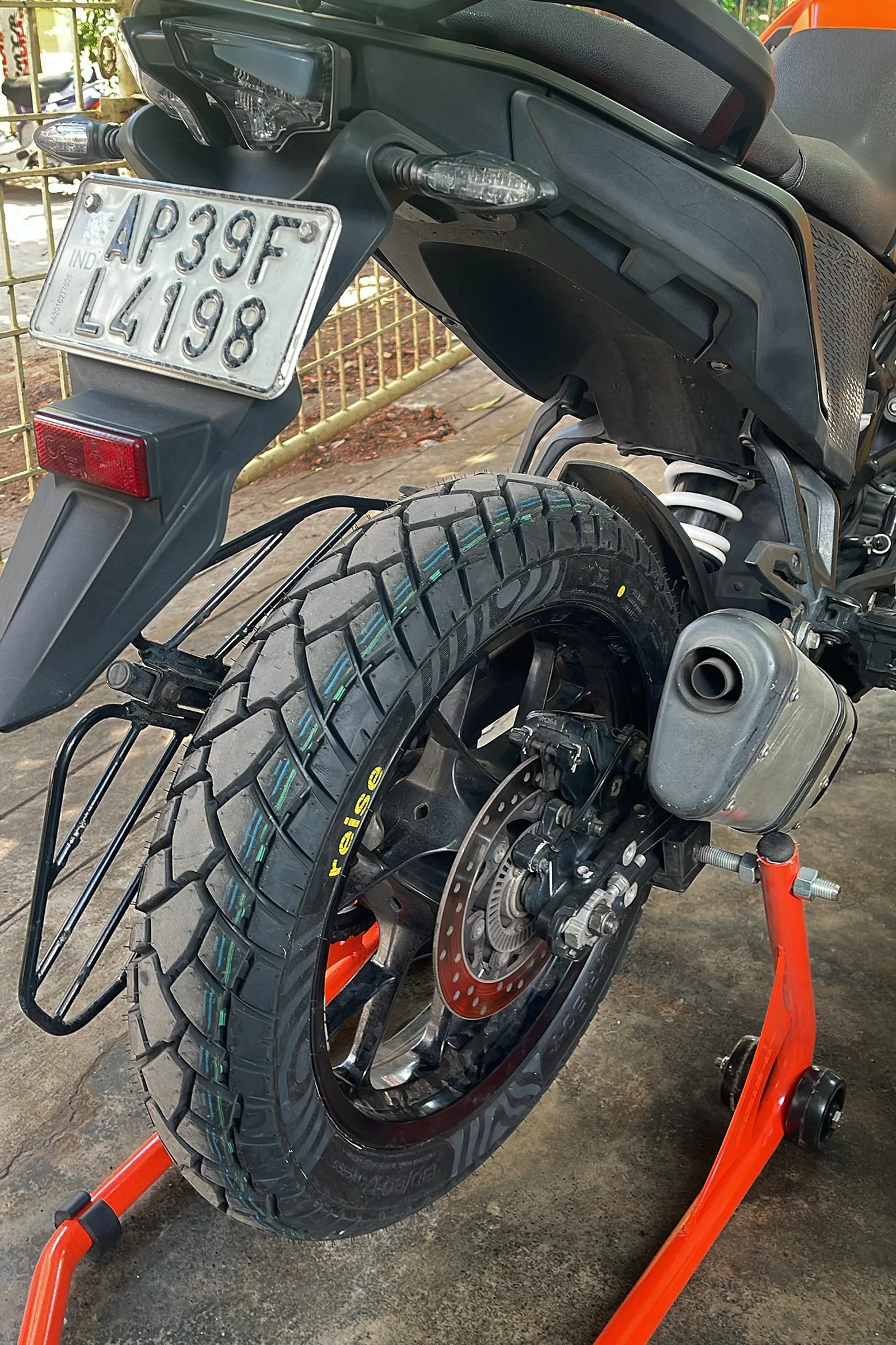 Tyre fitment image
