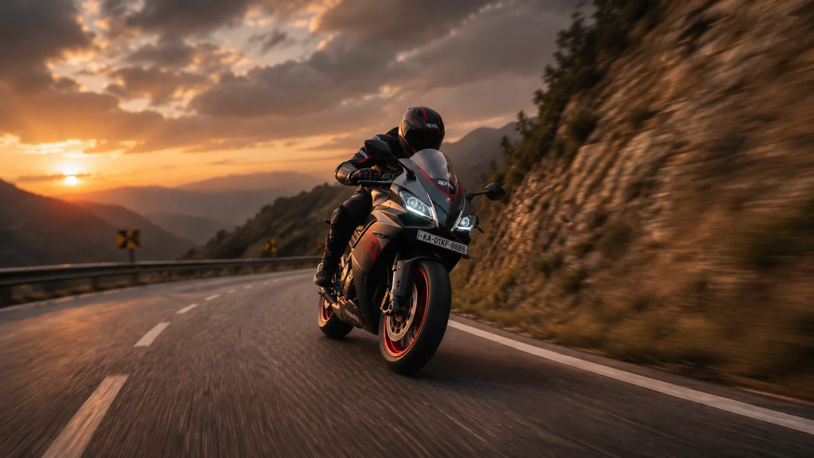バイクホイールデカール RS660 Tuono SR50 RS4 50 RS125 RSV4 GPR150 DORSODURO Sh アプリリア RS660のバイクラッピングフィルム(デカール) – 広島のカーコーティング専門店 ティーズフィルムの施工ブログ