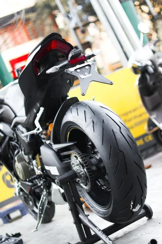 Pirelli Diablo Rosso IV for Kawasaki Ninja ZX-10R | 120/70ZR17