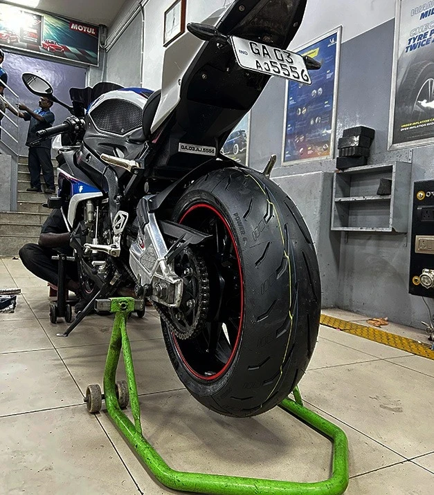 Michelin Power 6 Tyres - Sport Touring Motorcycle Tyres | Torque Block