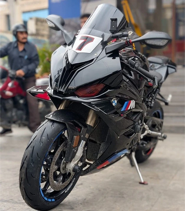 Michelin Power 6 Tyres - Sport Touring Motorcycle Tyres | Torque Block